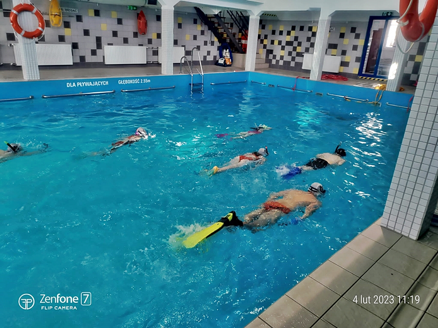 Hokej pod wodą Walenie Siemianowice Śląskie Trening 4 II 2023. Koniec Walenia czyli Amatorska Liga Hokeja Pod Wodą